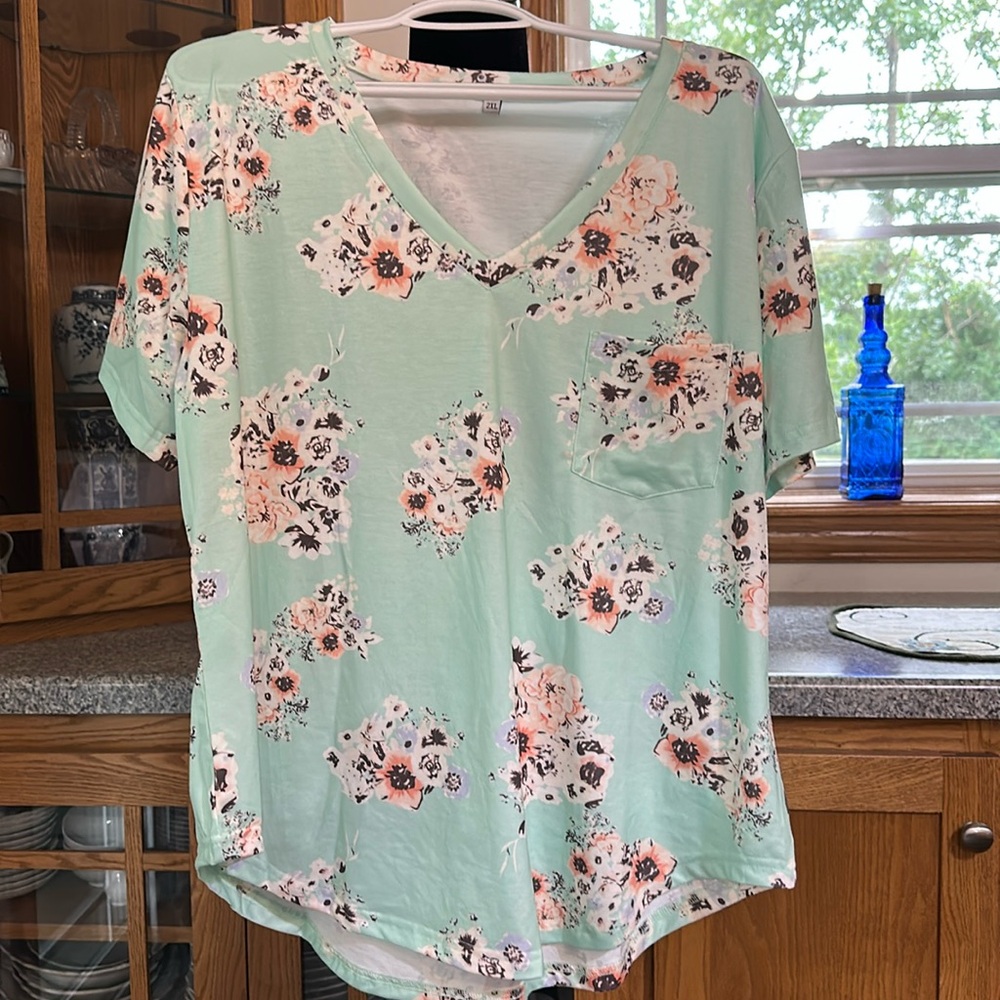 Sweet Flower V Neck Top